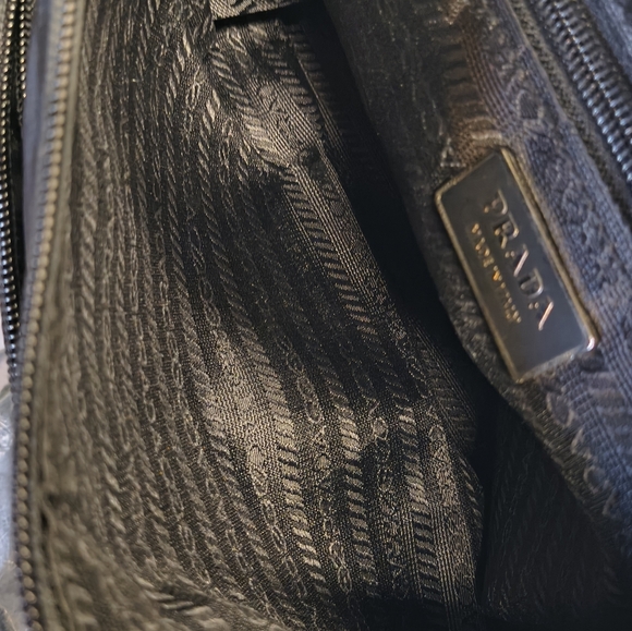Authentic Prada Nylon black bag Vintage 1980's 🖤 NWT - Picture 7 of 12